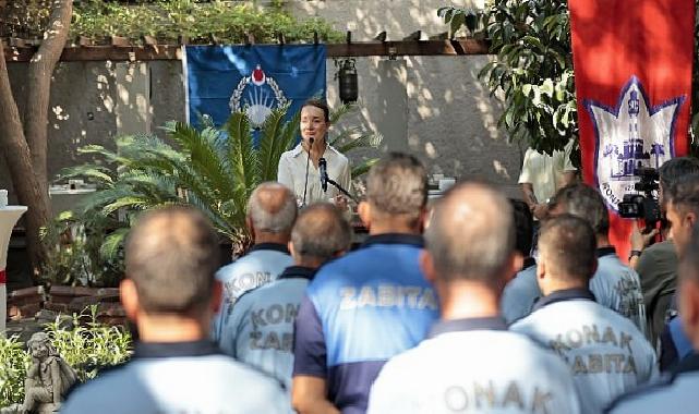 Konak’ta zabıta işçisine manalı kutlama