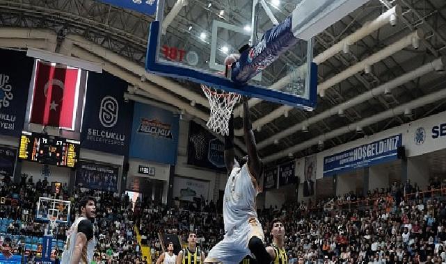 Konya Büyükşehir Dönemi Fenerbahçe Koleji Galibiyetiyle Açtı