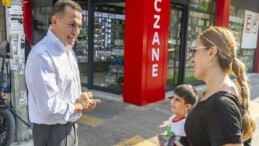 Lider Abdullah Özyiğit, Güvenevler Mahallesi’nde vatandaşlarla buluştu