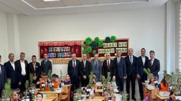 Lider Altay Yeni Eğitim Yılının İyi Olmasını Diledi