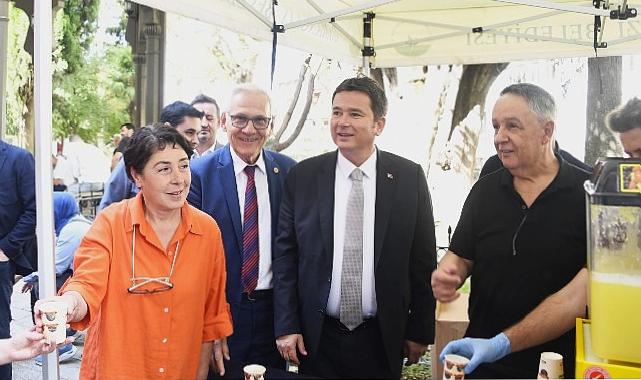 Lider Aydın Muradiye’de vatandaşlarla bir ortaya geldi