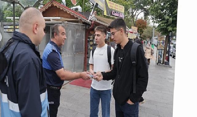 Lider Rasim Arı’dan Öğrencilere Bitmeyen Kalem Sürprizi