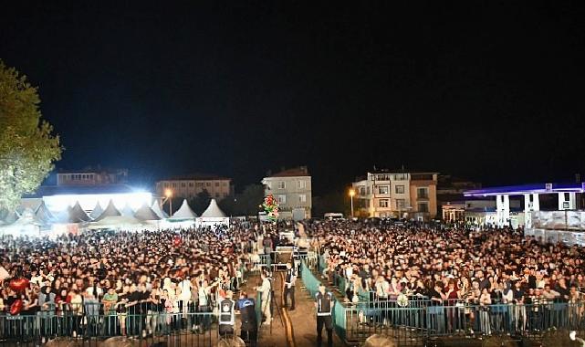 Malkara Kömür ve Süt Eserleri Şenliği Derya Uluğ ile Tepe Yaptı