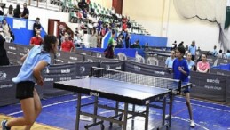 Osmangazi Belediyesi masa tenisine mesken sahipliği yaptı