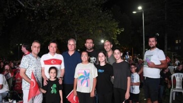 Osmangazi Belediyesi ulusal heyecanı meydanlara taşıdı
