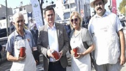 Osmangazi Belediyesi’nden vatandaşlara salça takviyesi