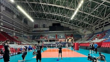 Osmangazi Belediyespor Fenerbahçe’nin düzenlediği turnuvada şampiyon oldu