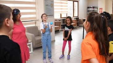 Osmangazi’de çocuklara yazma alışkanlığı kazandıran atölye