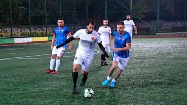 Osmangazi’de Klasik Halı Saha Turnuvası Başladı