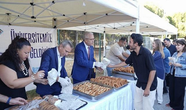 Rektör Prof. Dr. Budak’tan öğrencilere “boyozlu” karşılama