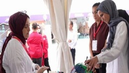 Sümeyye Erdoğan Bayraktar Engelliler Sarayı standını ziyaret etti