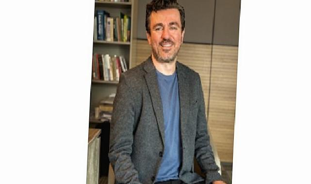 Toplumsal medyada paylaşmaya odaklanırken, ömrün kendisini kaçırıyoruz