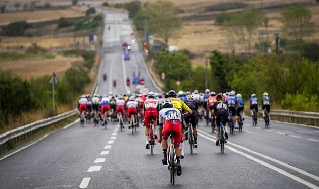 Tour of İstanbul’un Arnavutköy-Arnavutköy Etabı’nda Yağmur Geleneği Devam Etti