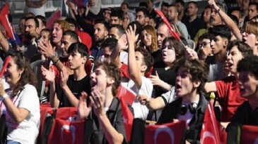 Ulusal heyecan Osmangazi Meydanı’nda yaşandı