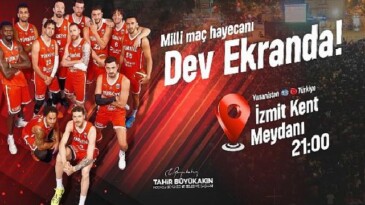 Ulusal maç Kent Meydanı’nda dev ekranda