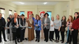 Ahmet Yesevi Mahallesi Kadın Dayanışma ve Yardımlaşma Derneği yeni merkezinde