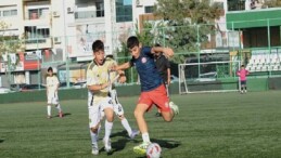 Atatürk’ün çocukları Cumhuriyet Kupası için alana çıktı