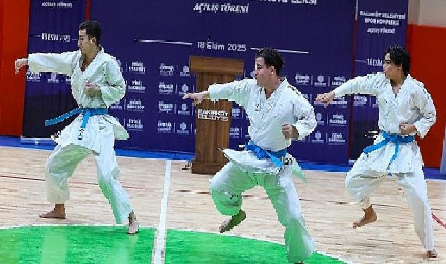 Bakırköy Belediyesi Spor Kompleksi orijinal haliyle hizmete açıldı