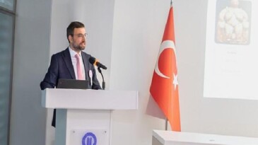 Bayanlar Göğüs Kanserinde Erken Teşhis için Sanatta Buluştu