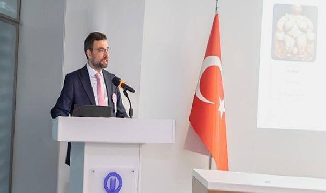 Bayanlar Göğüs Kanserinde Erken Teşhis için Sanatta Buluştu