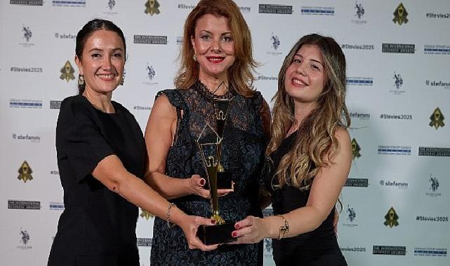 Bingo ve Molped Stevie Awards’le Taçlandırıldı!