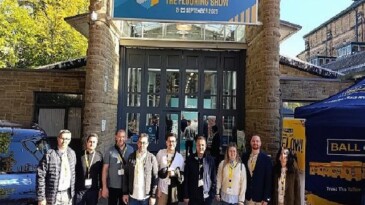 Birleşik Krallık’ın tarihi binaları, mescitleri Türk halılarıyla döşenecek