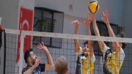 Büyükşehir Belediyespor Voleybol’da Döneme Galibiyetle Başladı
