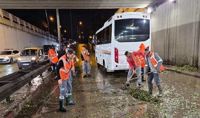 Büyükşehir takımları yağışın yarattığı aksiliklere süratle müdahale etti