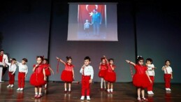 Didim Belediyesi Deniz Yıldızları Kreş ve Gündüz Bakımevi’nde minik yürekler 29 Ekim Cumhuriyet Bayramı’nı coşkuyla kutladı