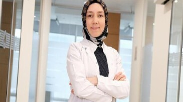 Diş eti çekilmesinin en büyük sebebi diş taşı!