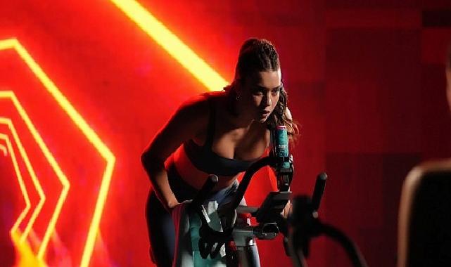 Disney+’ın Afra Saraçoğlu’nun Başrolünde Yer Aldığı ‘Pera’ Kod İsimli Dizisinin Çekimleri Tamamlandı!