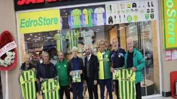 Edremitspor Taraftar Mağazası “EdroStore” hizmete açıldı
