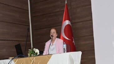 EÜ’de memleketler arası araştırma ve burs fırsatları konuşuldu