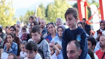 Fenomen Doğancan Özadlı Kitap Fuarı’nı salladı