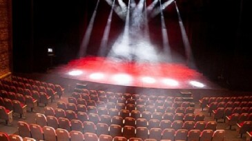 Fişekhane’de sahne ışıkları Ekim’de de parlıyor