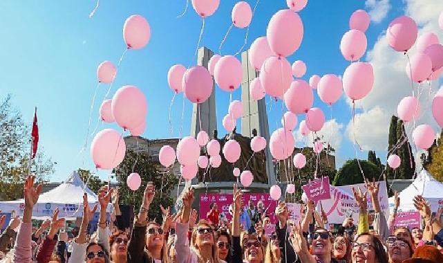 Göğüs Kanseri Farkındalığı İçin Bakırköy’de Gökyüzüne Pembe Balonlar Uçuruldu