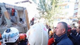 Gruplar enkazdan gelen sese ulaşmaya çalışıyor