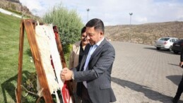 “İlmek İlmek Türkiye” Projesinde Son İlmeği Lider Rasim Arı Attı