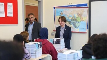 İmtihanlara Hazırlanan Öğrencilere Belediye’den Kaynak Takviyesi