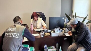 İnegöl Belediyesi’nden İşçisine Taşınabilir Sigara Bırakma Polikliniği Hizmeti