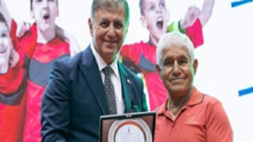 İzmir Büyükşehir Belediye Başkanı Tugay’dan İzmirli sporculara bildiri: “Destek bizden şampiyonluklar sizden”