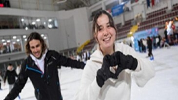 İzmir’in buz pisti yeni periyoda hazır