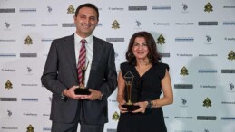 Jolly, Stevie Awards’ta iki memleketler arası mükafatın sahibi oldu