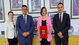 Karabağlar Belediyesi’nden Emekçilere En Yüksek Promosyon