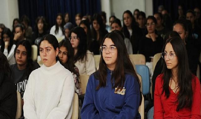 KARGEM’de kız öğrencilere bayan sıhhati eğitimi