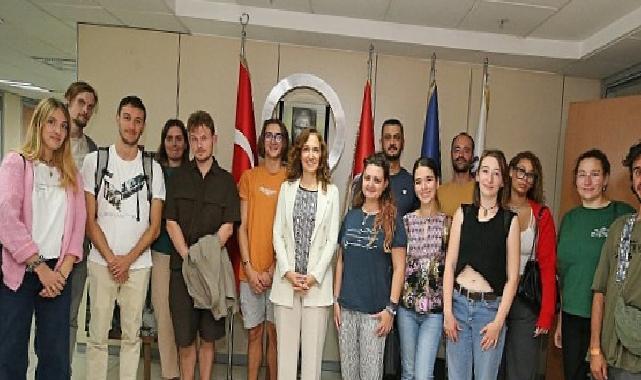 Karşıyakalı öğrencilere memleketler arası eğitim takviyesi