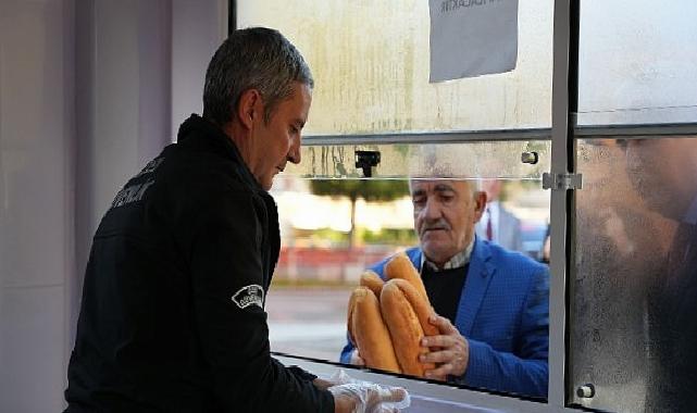 Kemalpaşa’da Halk Ekmek’e Ağır İlgi