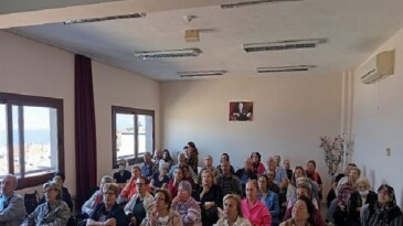 Konak’ın İleri Yaş Merkezi’nde seminerler devam ediyor