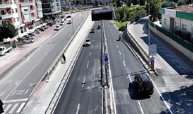 Konya Büyükşehir Vatan Caddesi Köprülü Kavşağı’nda Yol Kalitesini Yükseltti