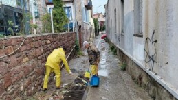 Kuzey Ege’de tesirli olan yağışa Ayvalık Belediyesi’nden anında müdahale